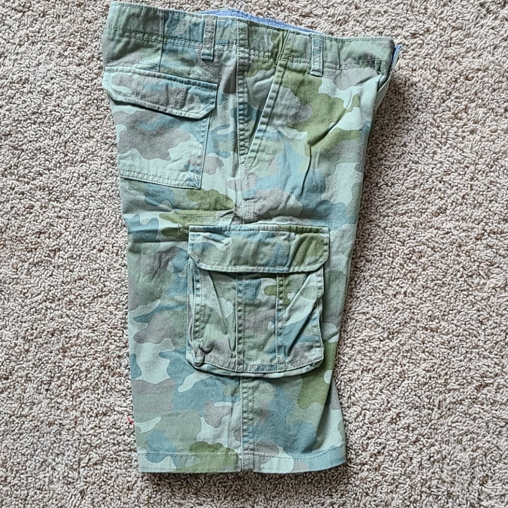 NWT-Boys Camouflage Cargo shorts - Picture 4 of 8